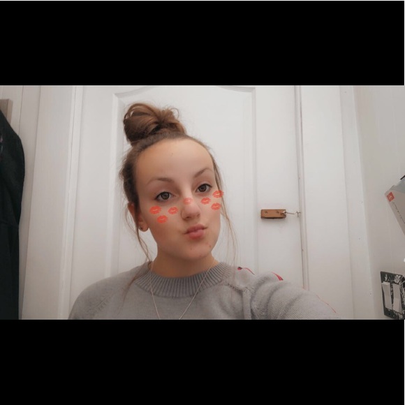 Meet your Posher, Brianna - Picture 1 of 1